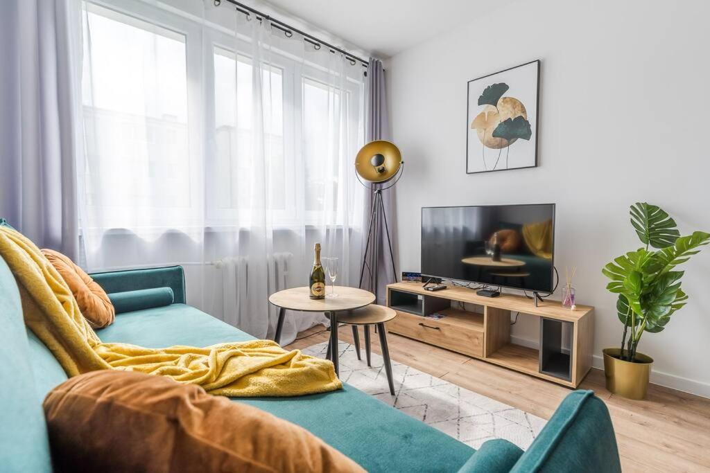 Uroczy Apartament 2 Pokoje - 10 Min Do Morza! Gdansk Luaran gambar
