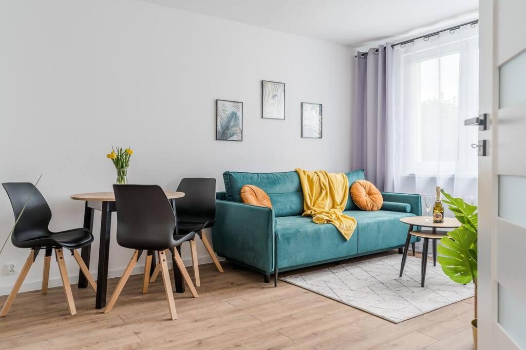 Uroczy Apartament 2 Pokoje - 10 Min Do Morza! Gdansk Luaran gambar